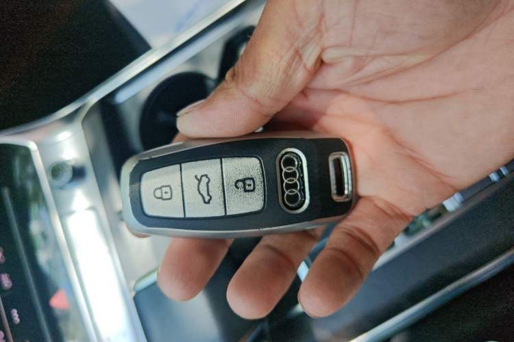 Used Audi A6 2021 allroad quattro Explorer 55 TFSI Prestige Off-Road Model Vehicle Key