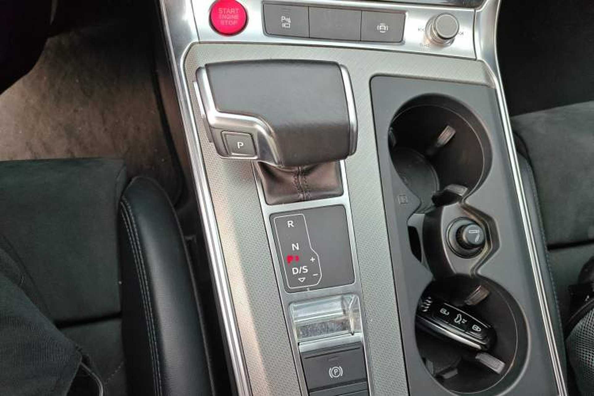 Used Audi A6 2021 Avant Avant-garde 45 TFSI Prestige Dynamic Edition Gear Lever