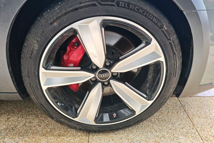 Used Audi A6 2021 allroad quattro Explorer 55 TFSI Prestige Off-Road Model Right Front Wheel Hub
