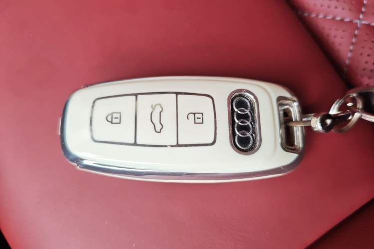 Used Audi A6 2021 allroad quattro Explorer 55 TFSI Prestige Off-Road Model Vehicle Key