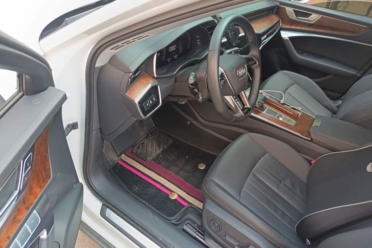 Used Audi A6 2021 allroad quattro Explorer 55 TFSI Prestige Off-Road Model Driver Seat