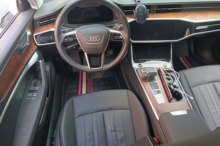 Used Audi A6 2021 allroad quattro Explorer 55 TFSI Prestige Off-Road Model Steering Wheel