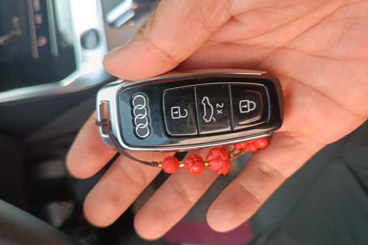 Used Audi A6 2021 allroad quattro Explorer 55 TFSI Prestige Off-Road Model Vehicle Key