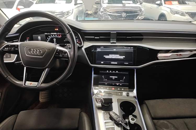 Used Audi A6 2022 Avant Futurist 45 TFSI Prestige Dynamic Edition Audio And AC Panel