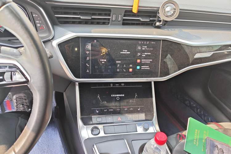 Used Audi A6 2022 Avant Futurist 45 TFSI Prestige Dynamic Edition Audio And AC Panel
