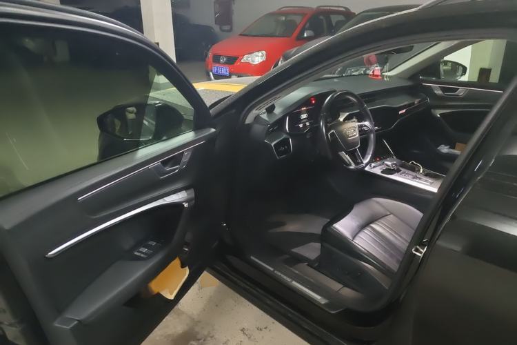 Used Audi A6 2022 allroad quattro Explorer 55 TFSI Prestige Off-Road Model Driver Seat