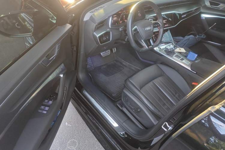 Used Audi A6 2022 allroad quattro Explorer 55 TFSI Prestige Off-Road Model Driver Seat