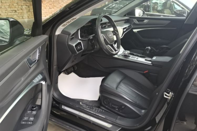 Used Audi A6 2022 allroad quattro Explorer 55 TFSI Prestige Off-Road Model Driver Seat