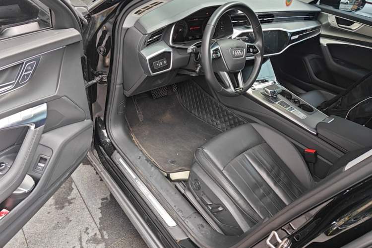 Used Audi A6 2022 allroad quattro Explorer 55 TFSI Prestige Off-Road Model Driver Seat