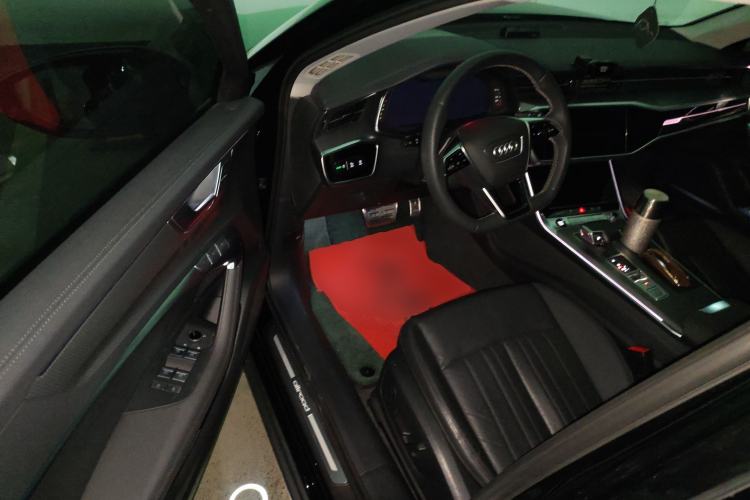 Used Audi A6 2022 allroad quattro Explorer 55 TFSI Prestige Off-Road Model Driver Seat