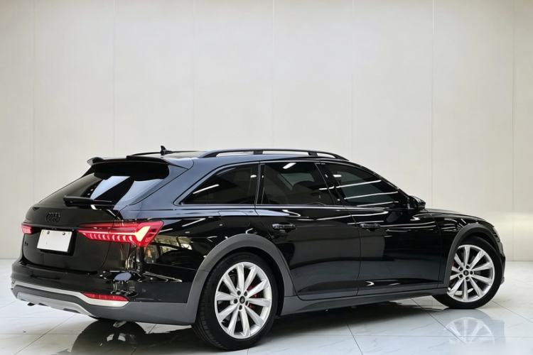 Used Audi A6 2022 allroad quattro Explorer 55 TFSI Prestige Off-Road Model Exterior 2