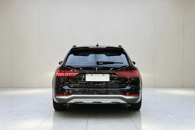 Used Audi A6 2022 allroad quattro Explorer 55 TFSI Prestige Off-Road Model Exterior 3