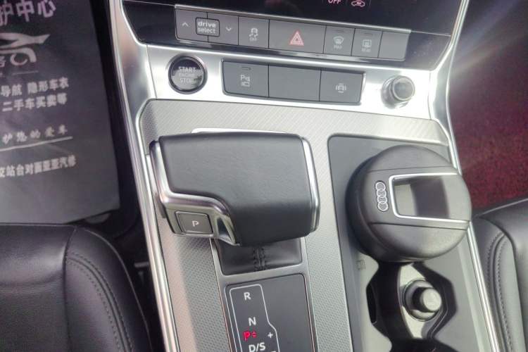 Used Audi A6 2022 Avant Futurist 40 TFSI Luxury Dynamic Model Gear Lever