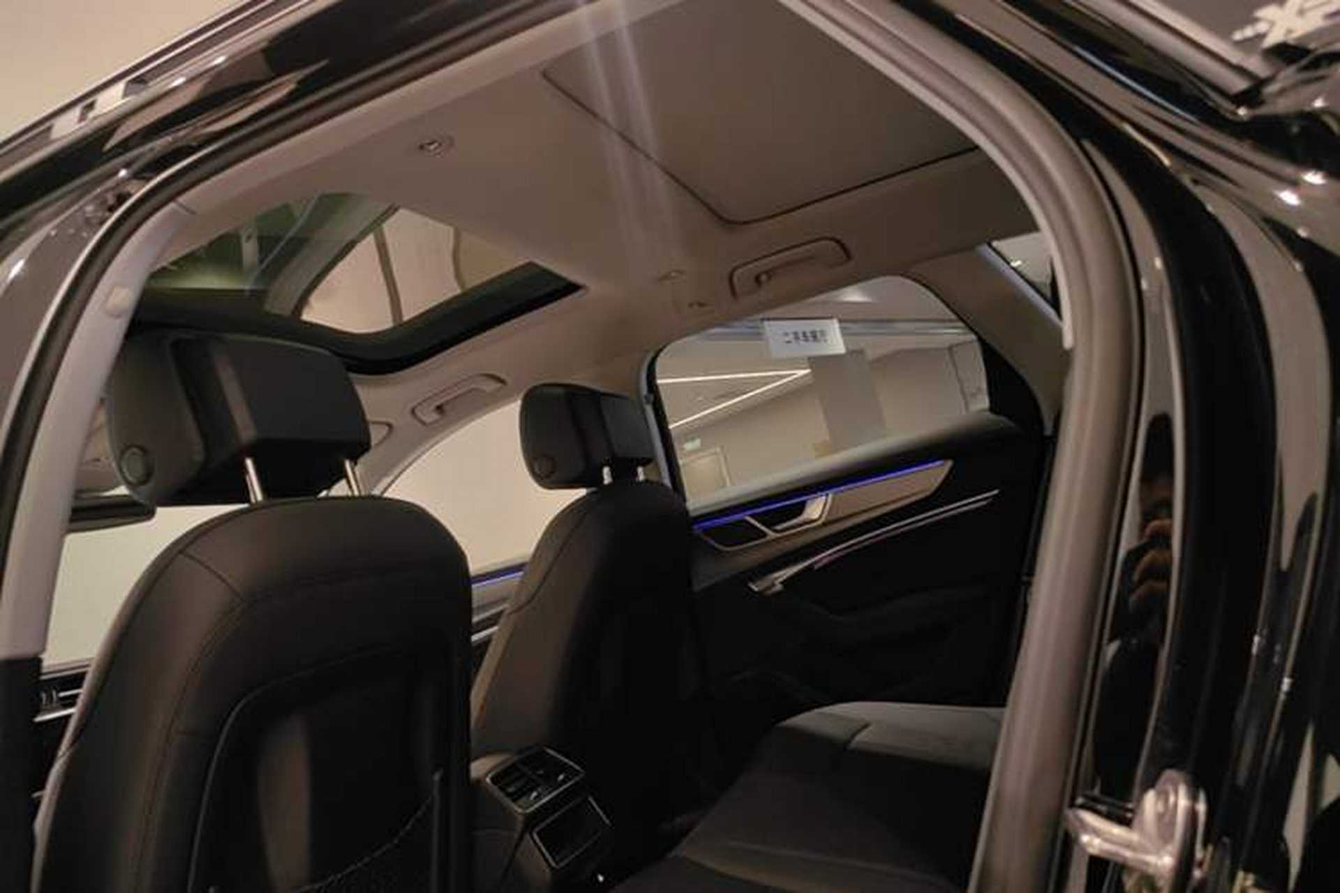 Used Audi A6 2022 allroad quattro Explorer 55 TFSI Prestige Off-Road Model Headliner
