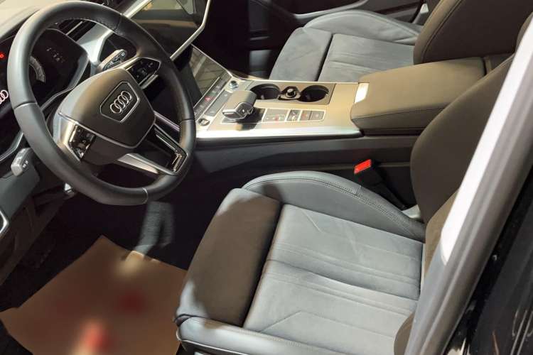 Used Audi A6 2022 Avant Futurist 45 TFSI Prestige Dynamic Edition Interior 1