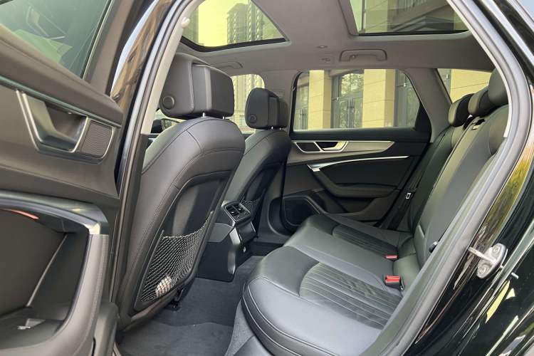 Used Audi A6 2022 allroad quattro Explorer 55 TFSI Prestige Off-Road Model Interior 10