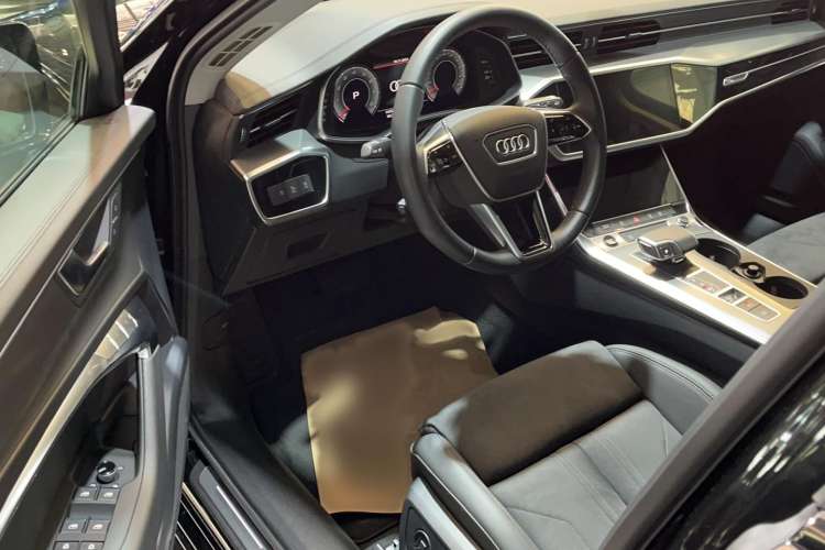 Used Audi A6 2022 Avant Futurist 45 TFSI Prestige Dynamic Edition Interior 2