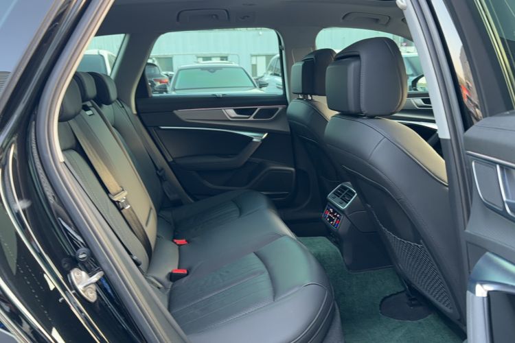 Used Audi A6 2022 allroad quattro Explorer 55 TFSI Prestige Off-Road Model Interior 5