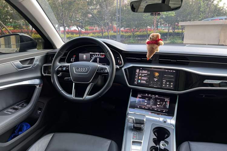 Used Audi A6 2022 allroad quattro Explorer 55 TFSI Prestige Off-Road Model Interior 7
