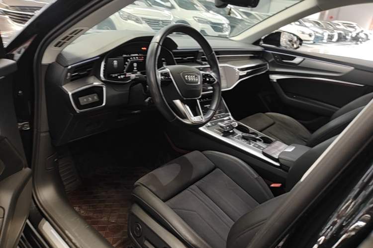 Used Audi A6 2022 Avant Futurist 45 TFSI Prestige Dynamic Edition Left Front Seat