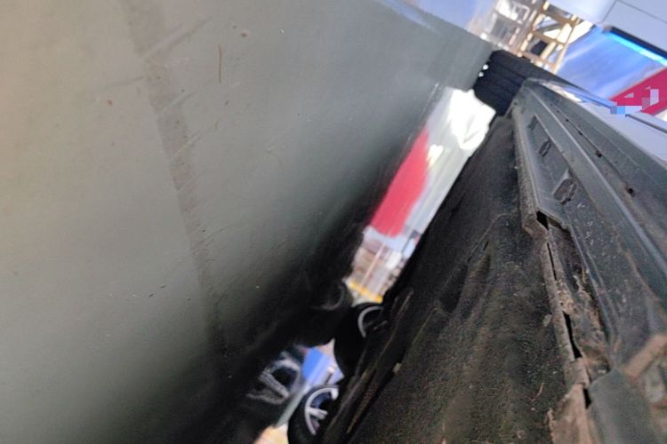 Used Audi A6 2022 allroad quattro Explorer 55 TFSI Prestige Off-Road Model Left Side Sill