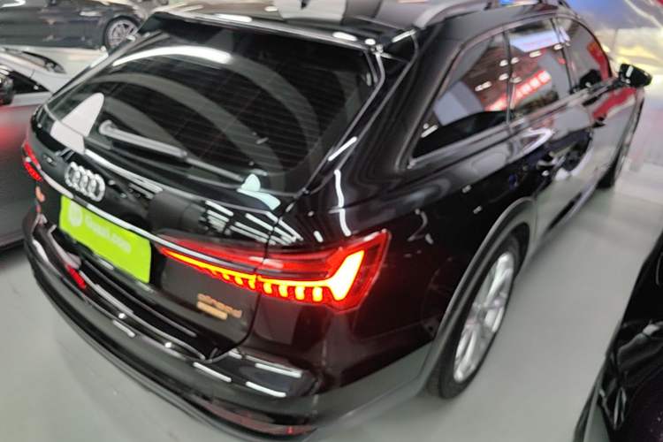 Used Audi A6 2022 allroad quattro Explorer 55 TFSI Prestige Off-Road Model Rear Right 45 Deg