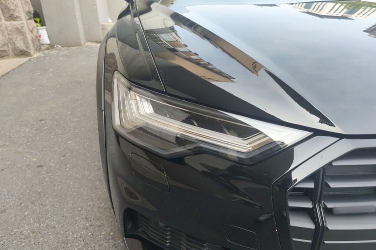 Used Audi A6 2022 allroad quattro Explorer 55 TFSI Prestige Off-Road Model Right Front Headlight