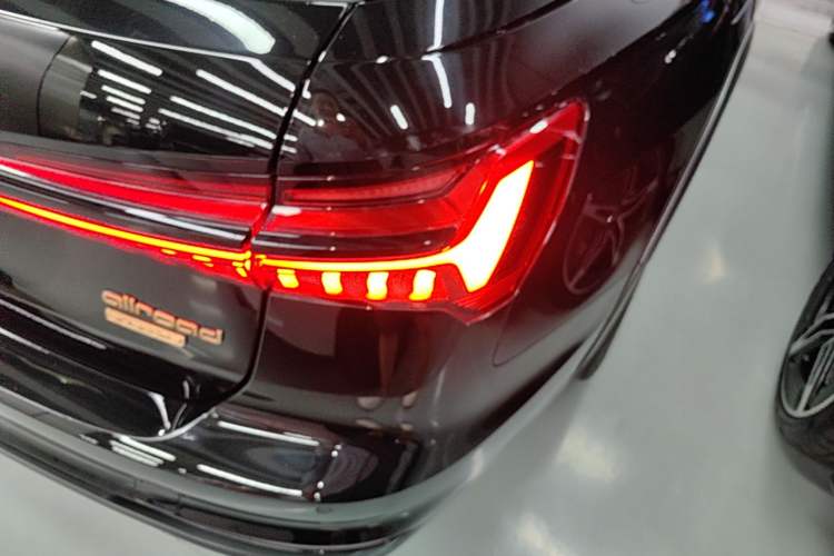 Used Audi A6 2022 allroad quattro Explorer 55 TFSI Prestige Off-Road Model Right Rear Taillight