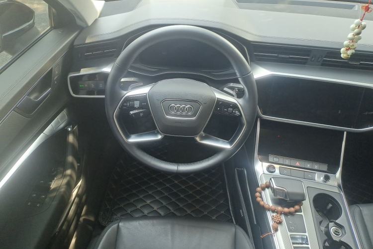 Used Audi A6 2022 Avant Futurist 40 TFSI Luxury Dynamic Model Steering Wheel