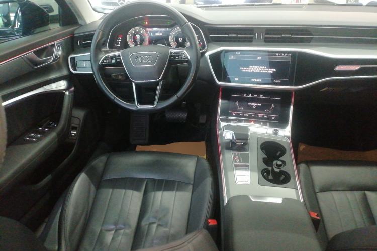 Used Audi A6 2022 allroad quattro Explorer 55 TFSI Prestige Off-Road Model Steering Wheel