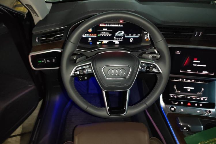 Used Audi A6 2022 allroad quattro Explorer 55 TFSI Prestige Off-Road Model Steering Wheel