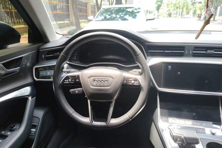 Used Audi A6 2022 Avant Futurist 45 TFSI Prestige Dynamic Edition Steering Wheel