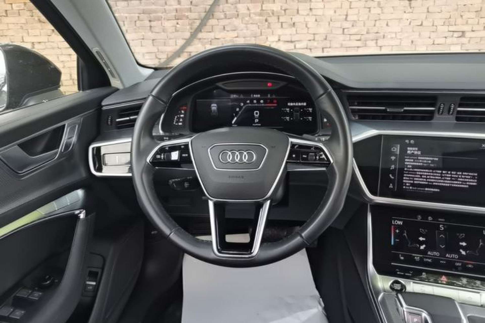 Used Audi A6 2022 allroad quattro Explorer 55 TFSI Prestige Off-Road Model Steering Wheel