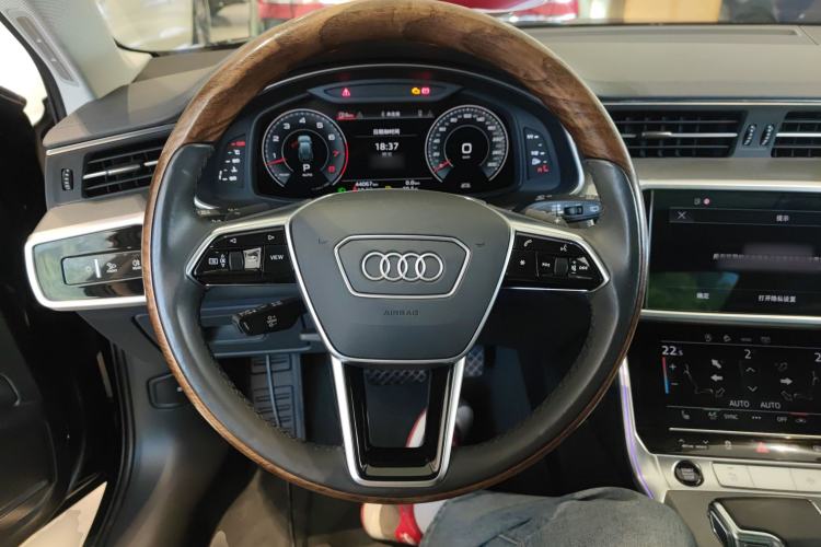 Used Audi A6 2022 allroad quattro Explorer 55 TFSI Prestige Off-Road Model Steering Wheel