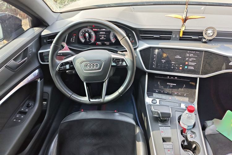 Used Audi A6 2022 Avant Futurist 45 TFSI Prestige Dynamic Edition Steering Wheel