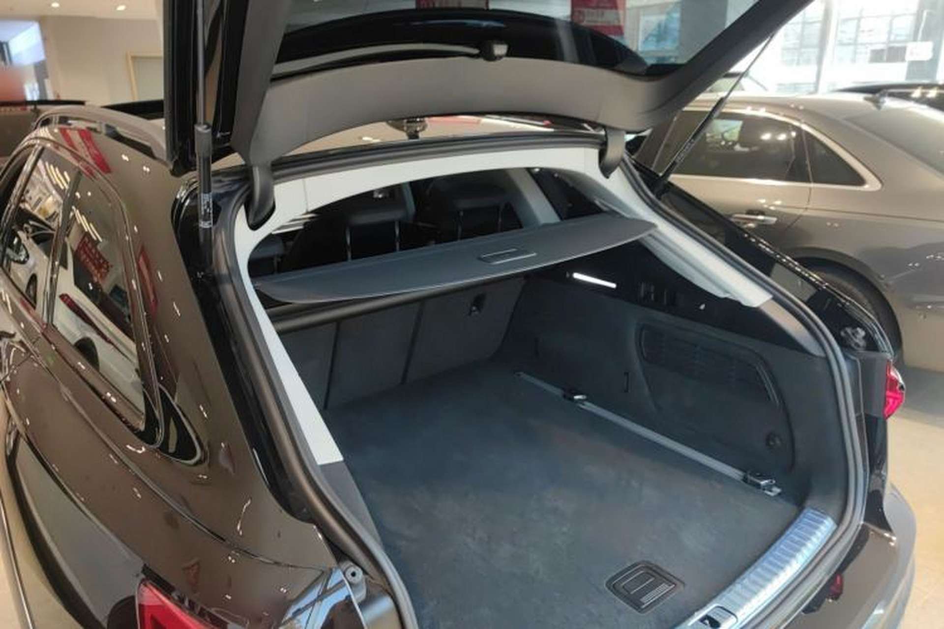 Used Audi A6 2022 allroad quattro Explorer 55 TFSI Prestige Off-Road Model Trunk