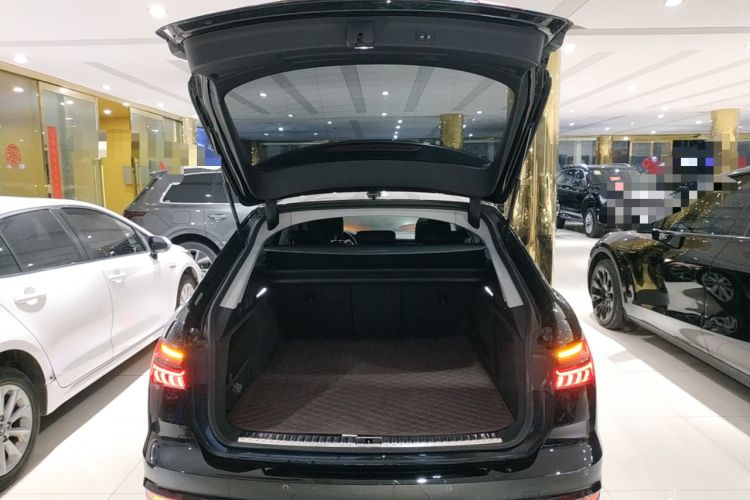 Used Audi A6 2022 allroad quattro Explorer 55 TFSI Prestige Off-Road Model Trunk