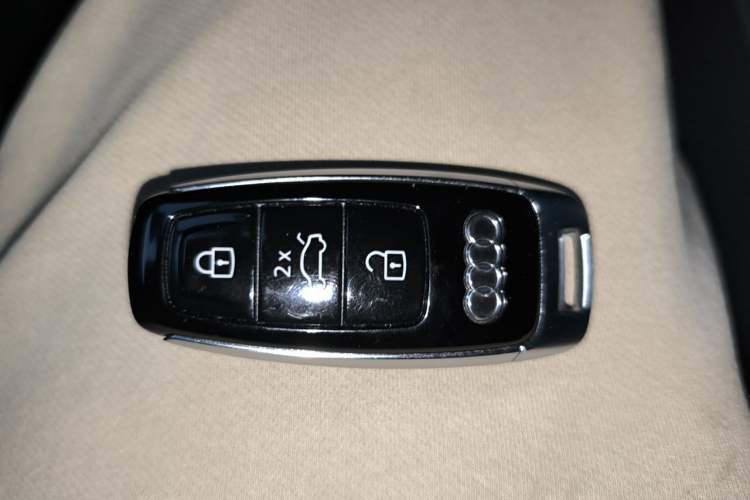 Used Audi A6 2022 Avant Futurist 45 TFSI Prestige Dynamic Edition Vehicle Key
