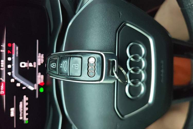 Used Audi A6 2022 allroad quattro Explorer 55 TFSI Prestige Off-Road Model Vehicle Key