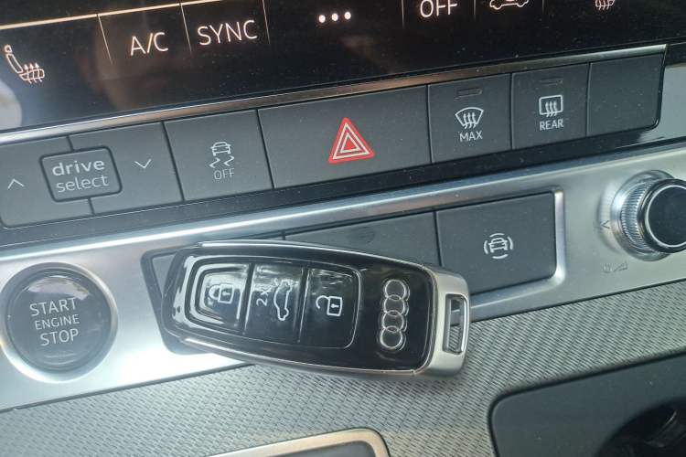 Used Audi A6 2022 Avant Futurist 40 TFSI Luxury Dynamic Model Vehicle Key