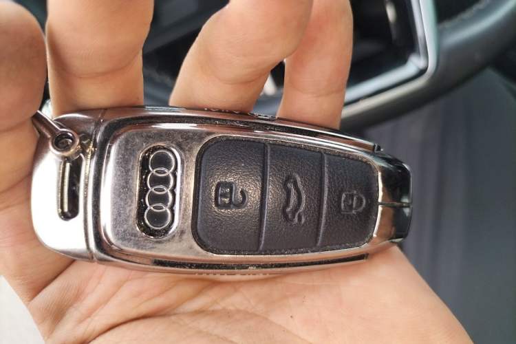 Used Audi A6 2022 allroad quattro Explorer 55 TFSI Prestige Off-Road Model Vehicle Key