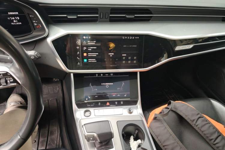 Used Audi A6 2022 allroad quattro Explorer 55 TFSI Prestige Off-Road Model Audio And AC Panel