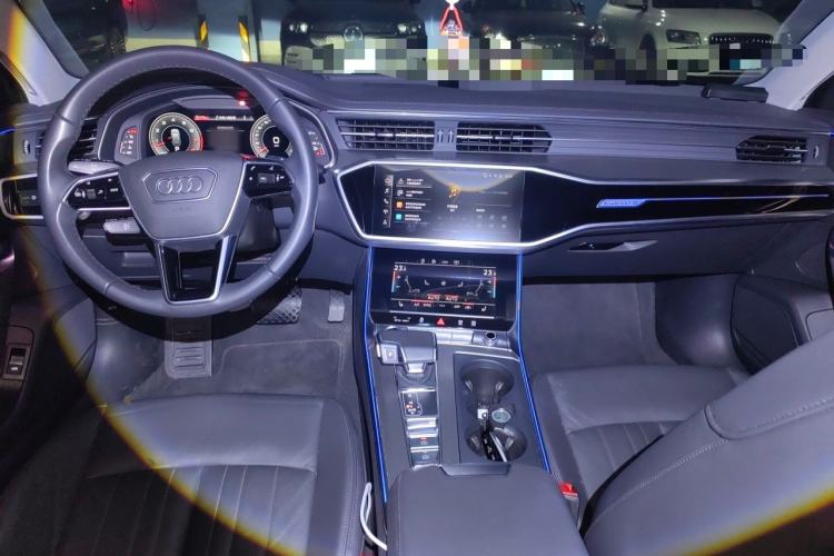 Used Audi A6 2022 allroad quattro Explorer 55 TFSI Prestige Off-Road Model Center Console