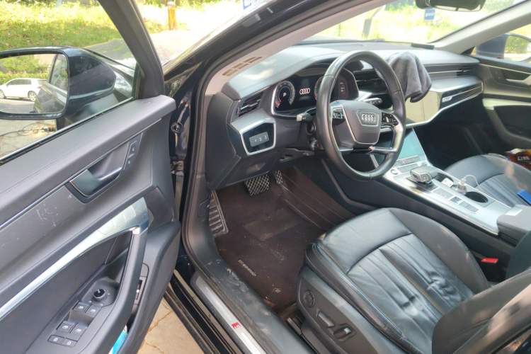 Used Audi A6 2022 Avant Futurist 40 TFSI Luxury Dynamic Model Driver Seat