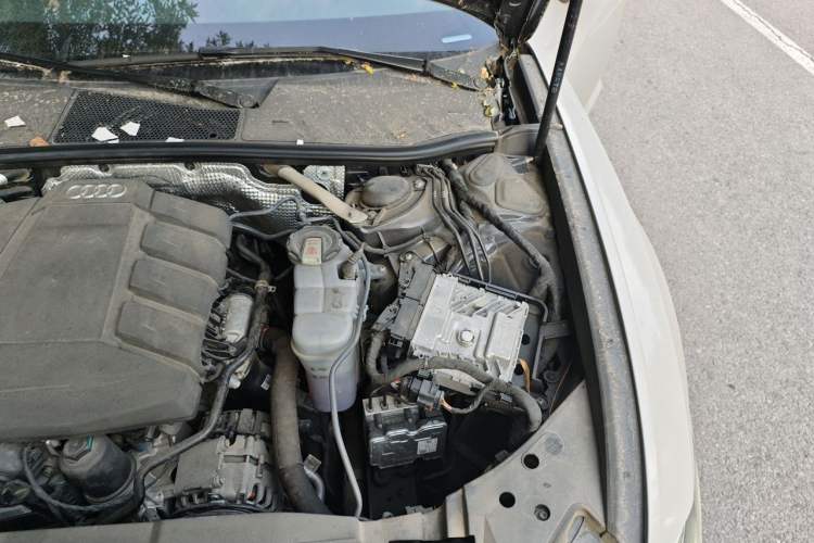 Used Audi A6 2022 Avant Futurist 45 TFSI Prestige Dynamic Edition Engine Bay Left