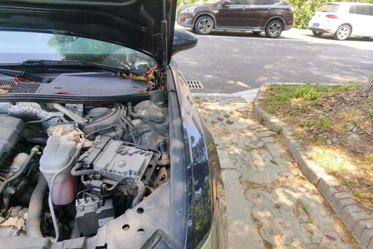 Used Audi A6 2022 Avant Futurist 40 TFSI Luxury Dynamic Model Engine Bay Left