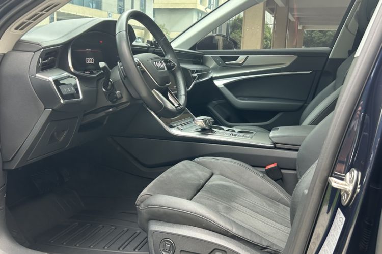 Used Audi A6 2022 Avant Futurist 45 TFSI Prestige Dynamic Edition Interior 4