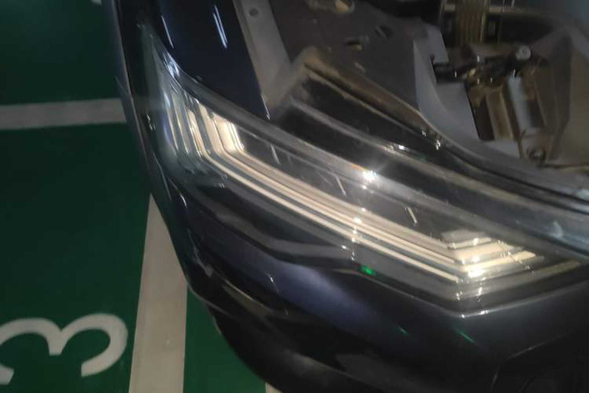 Used Audi A6 2022 allroad quattro Explorer 55 TFSI Prestige Off-Road Model Right Front Headlight