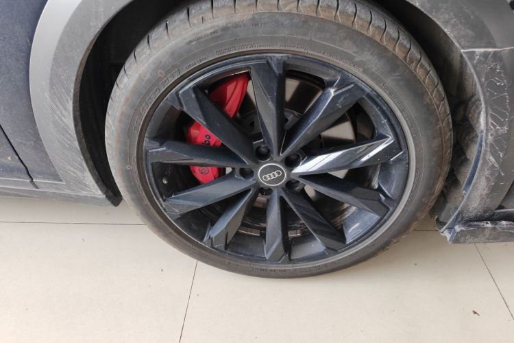 Used Audi A6 2022 allroad quattro Explorer 55 TFSI Prestige Off-Road Model Right Front Wheel Hub