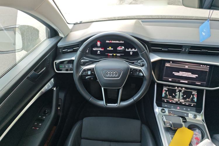 Used Audi A6 2022 Avant Futurist 45 TFSI Prestige Dynamic Edition Steering Wheel